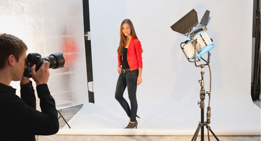 Ich exportiereMit dem GraphicConverter bekommt jeder Kunde den Dateityp, den er will: Das Programm exportiert in 80 Formate.Daniel Anderson, bestens belichtet